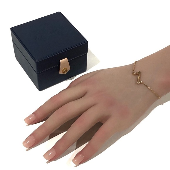 Auth Louis Vuitton 18k Solid Rose Gold Volt Upside Down Bracelet Q95977 Bracelet - Picture 3 of 13